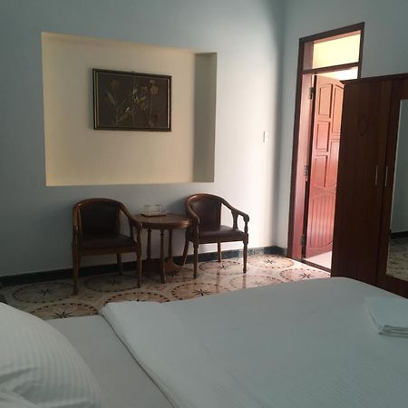 Star Binh Duong Hotel Hue Quarto foto
